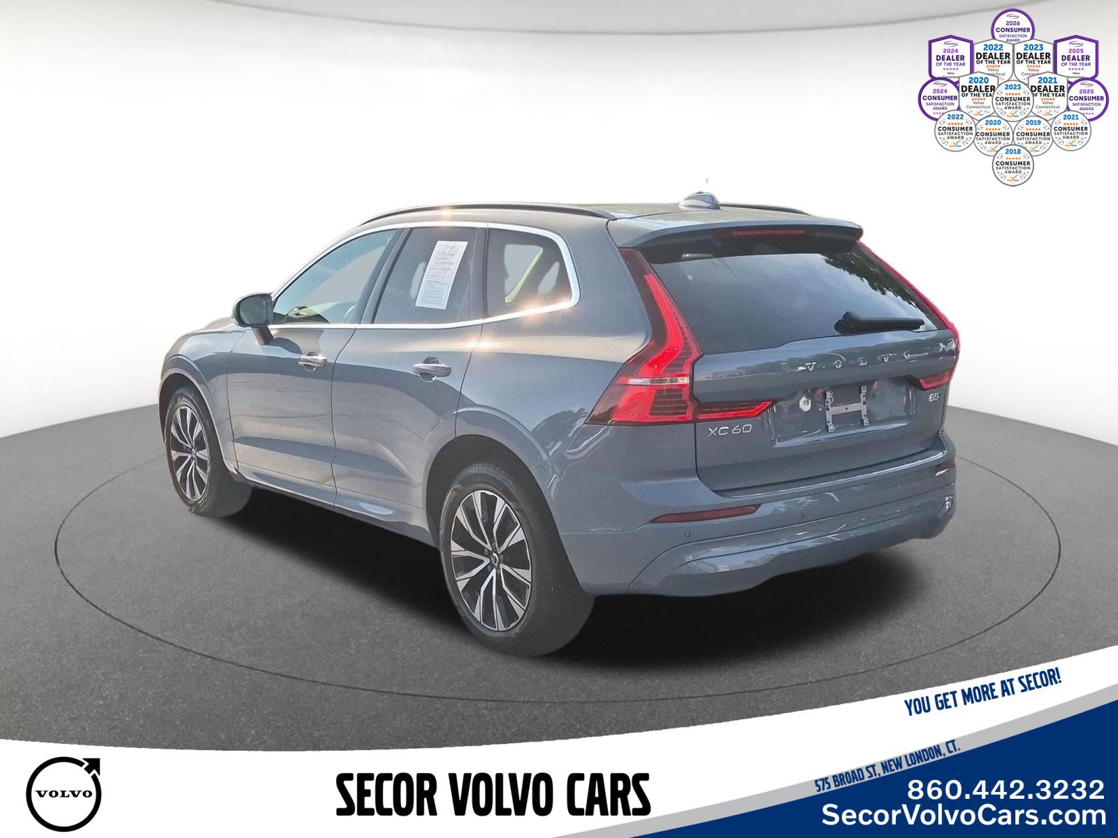 Used 2023 Volvo XC60 B5 Core w/ Climate Package AWD/4WD image 8