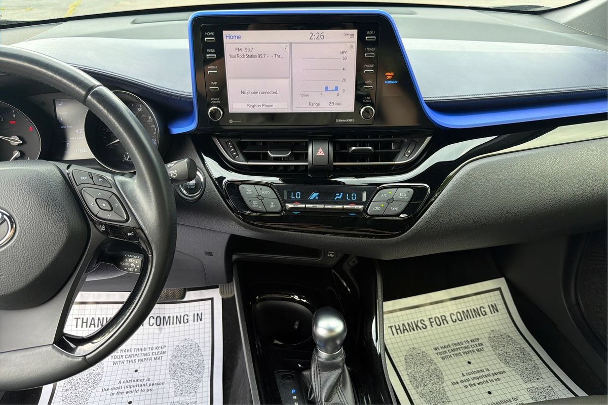 Used 2020 Toyota C-HR XLE FWD image 12