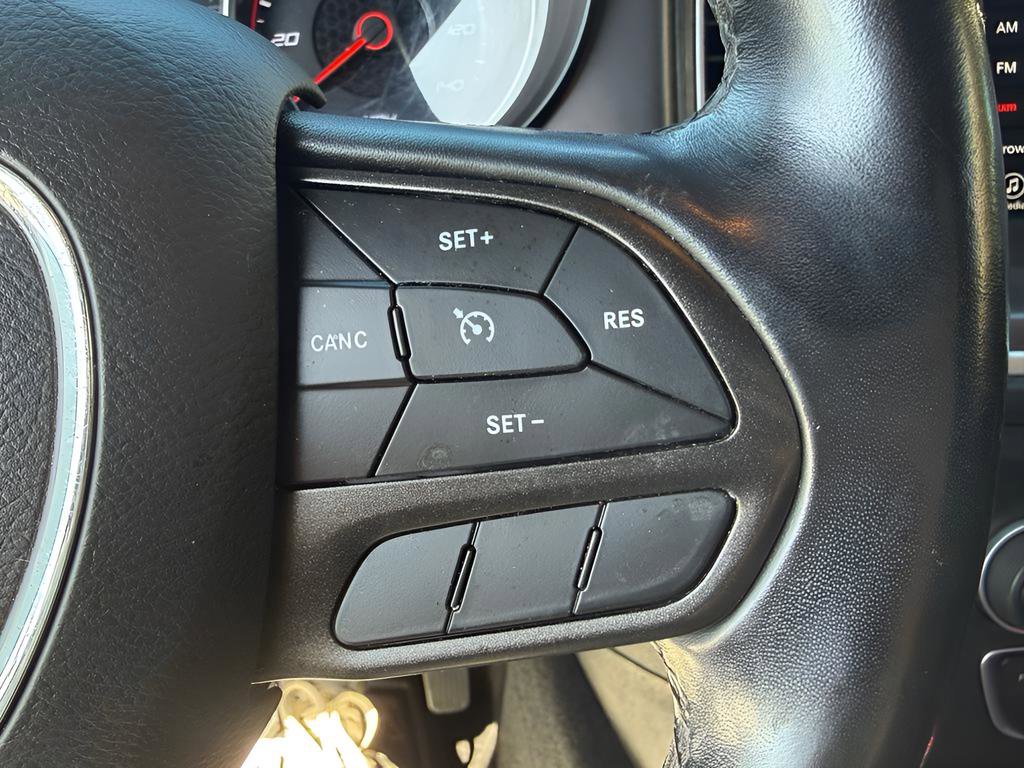 Used 2022 Dodge Charger SXT image 16