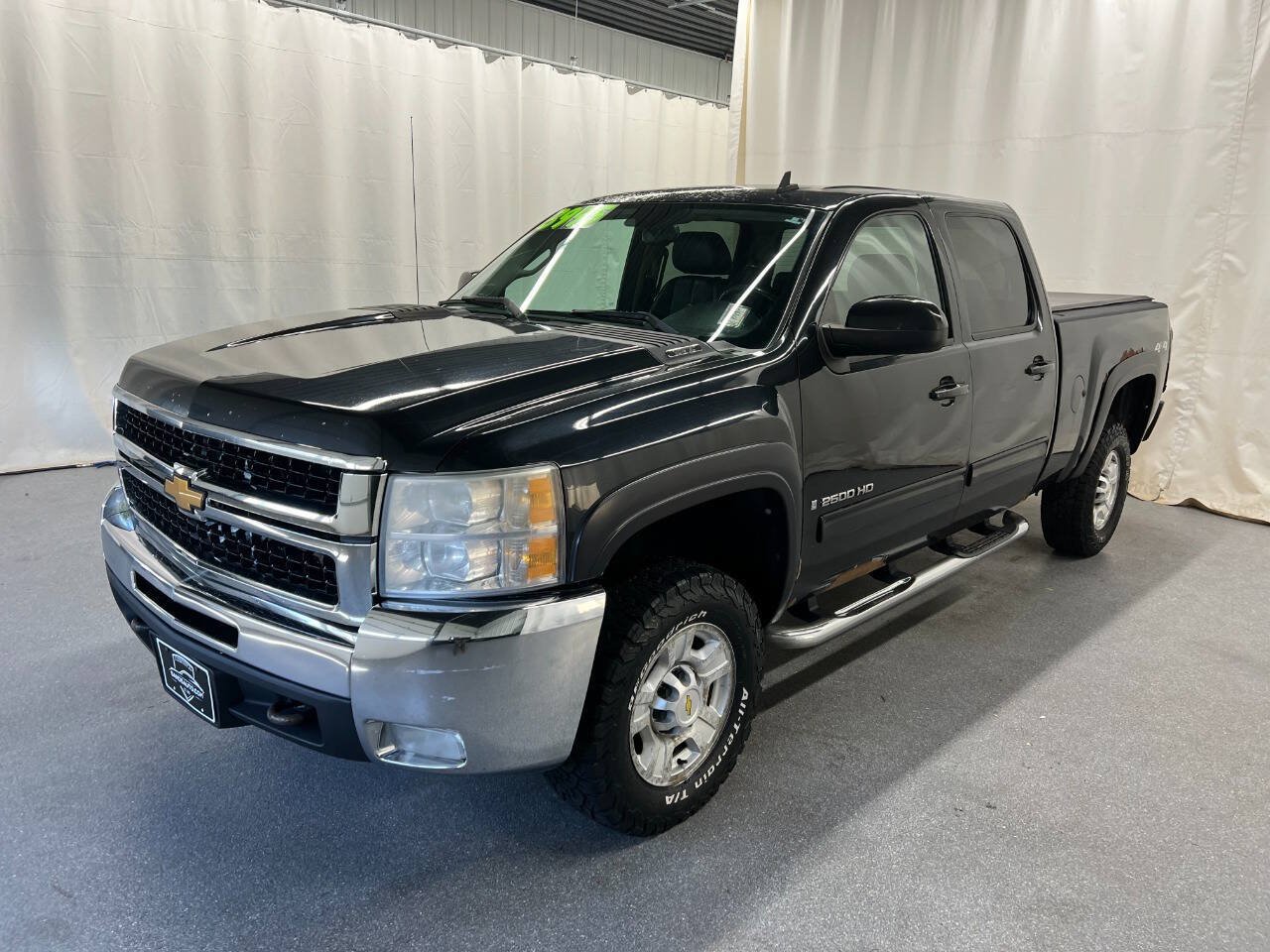 Used 2009 Chevrolet Silverado 2500 LTZ w/ Safety Package AWD/4WD image 1