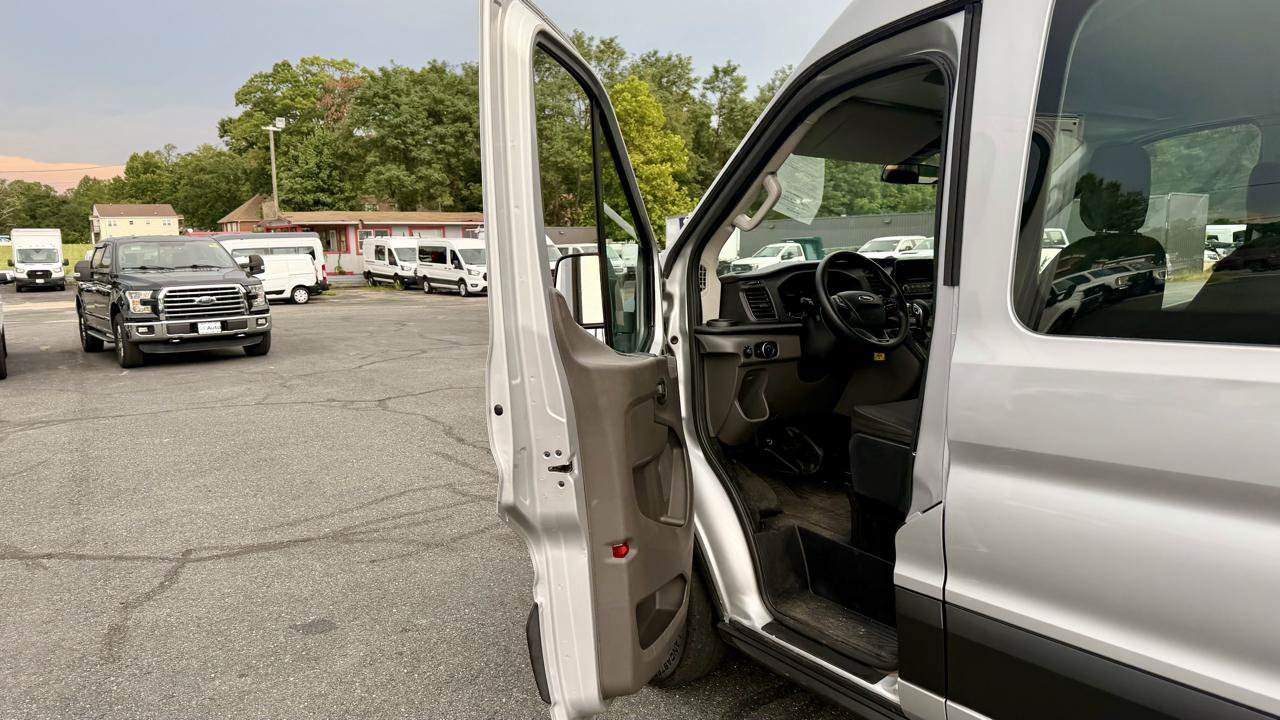 Used 2020 Ford Transit 150 XL RWD image 13