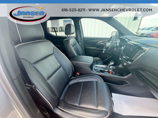 Used 2023 Chevrolet Traverse Premier FWD image 27