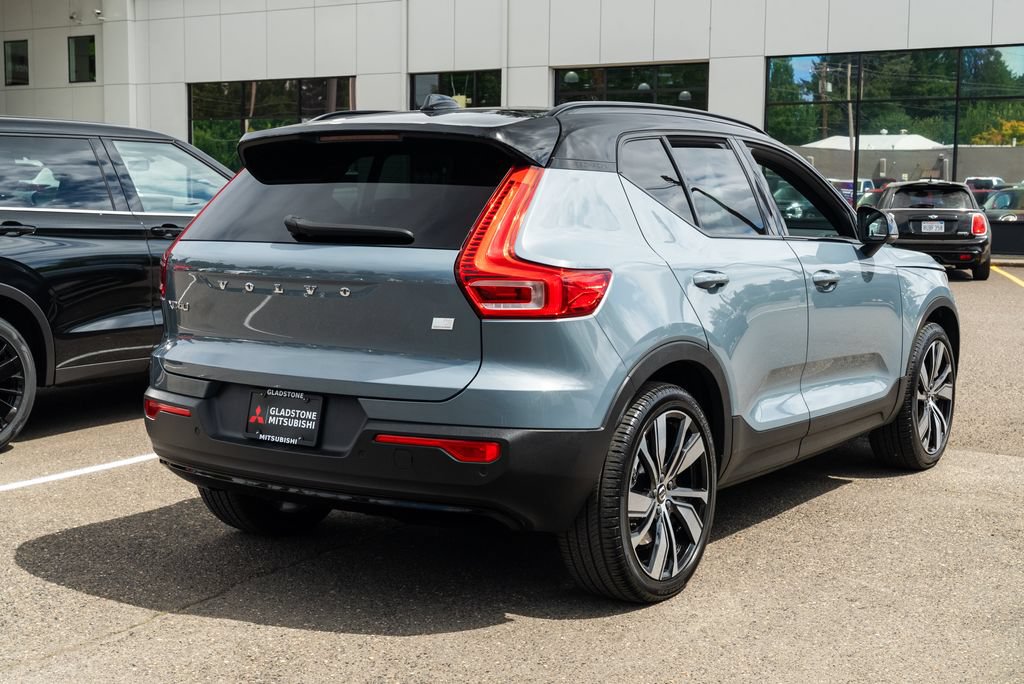 Used 2021 Volvo XC40 P8 Recharge w/ Advanced Package AWD/4WD image 6