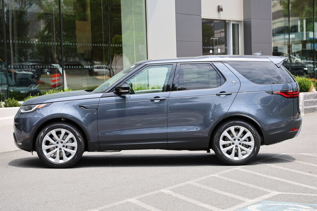 New 2026 Land Rover Discovery S AWD/4WD image 2