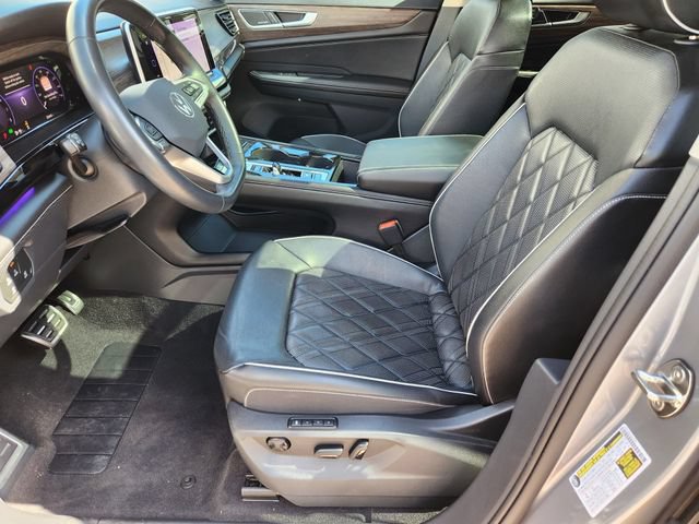 Certified 2024 Volkswagen Atlas SEL Premium R-Line AWD/4WD image 11