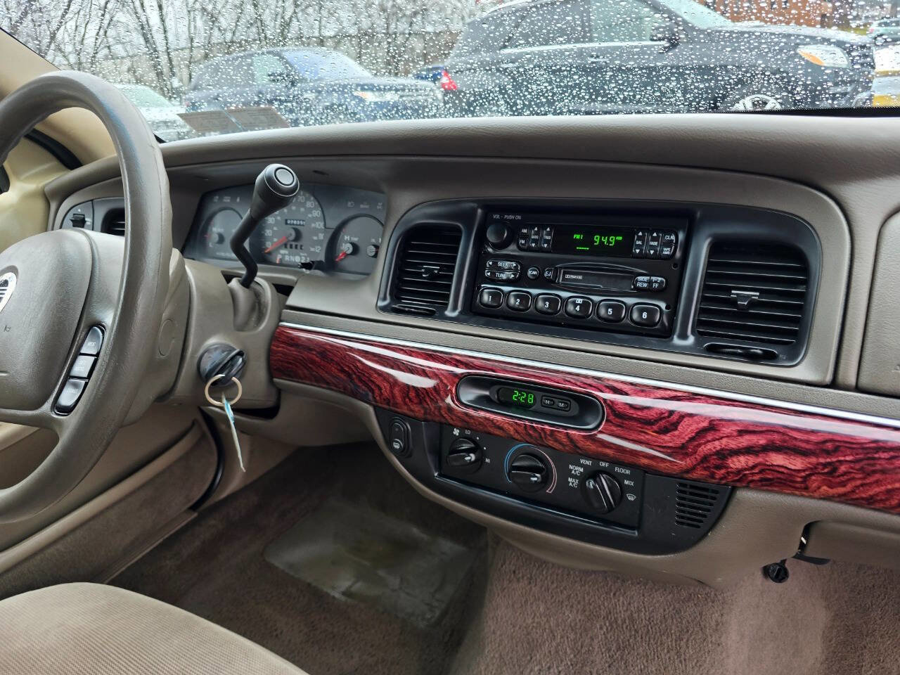 Used 2001 Mercury Grand Marquis GS image 29