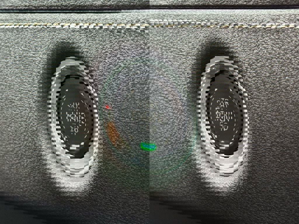 Certified 2025 Cadillac Escalade Premium Luxury w/ Touring Package image 23