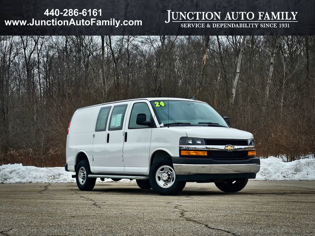 Used 2024 Chevrolet Express 2500 w/ Driver Convenience Package 360° Tour
