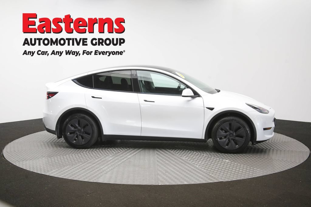 Used 2021 Tesla Model Y Long Range AWD/4WD image 41