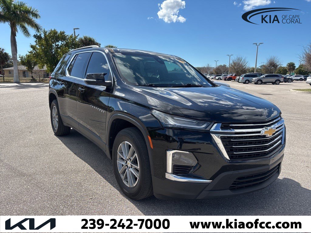 Used 2023 Chevrolet Traverse LT image 8