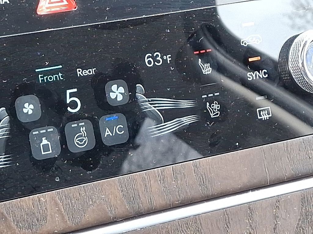 Used 2025 Genesis GV80 2.5T Advanced image 19