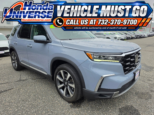 Certified 2025 Honda Pilot Touring image 9