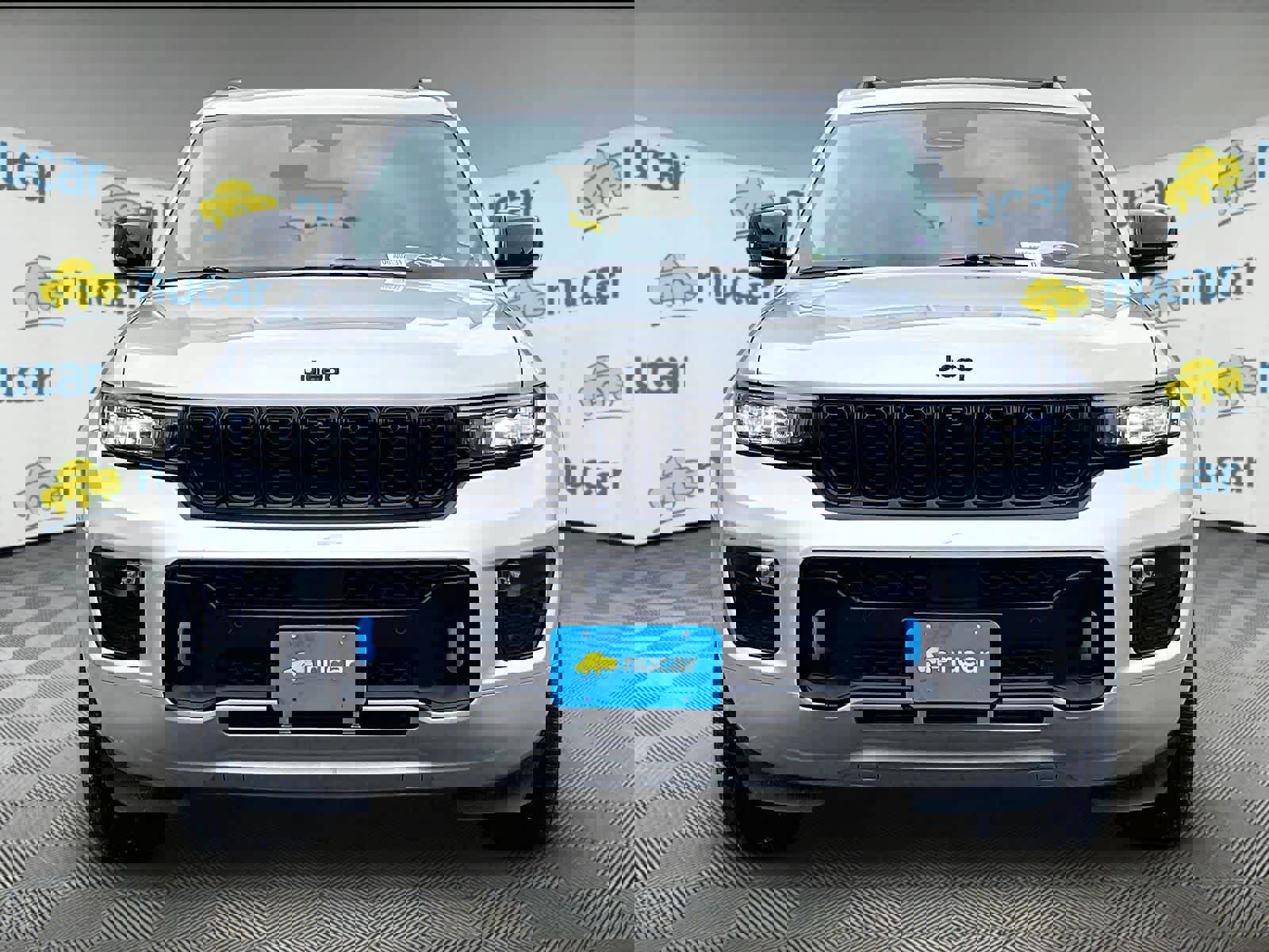 Used 2023 Jeep Grand Cherokee 30th Anniversary image 2