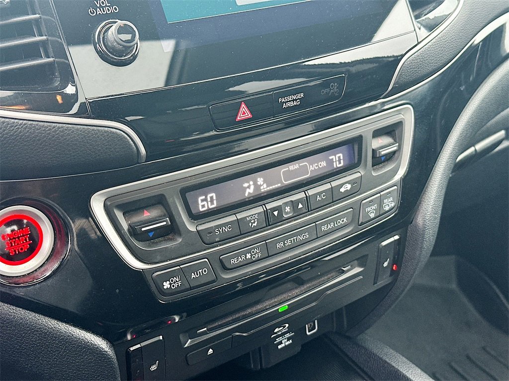 Used 2021 Honda Pilot Touring image 14