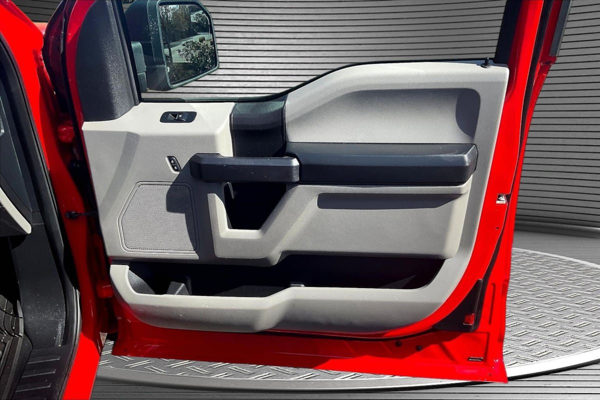Used 2018 Ford F150 XL w/ Equipment Group 101A Mid RWD image 26