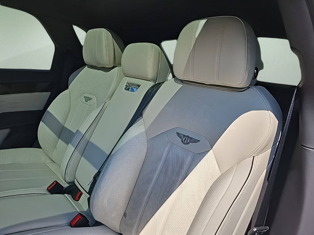 New 2024 Bentley Bentayga Extended Wheelbase AWD/4WD image 28