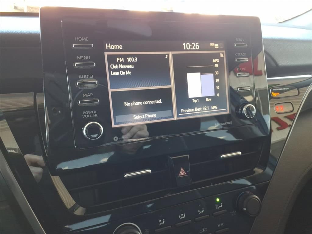 Used 2021 Toyota Camry LE image 24