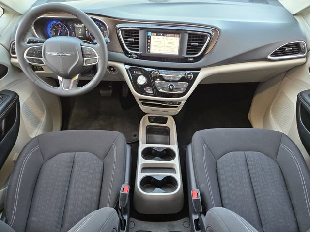 Certified 2023 Chrysler Voyager LX FWD image 25