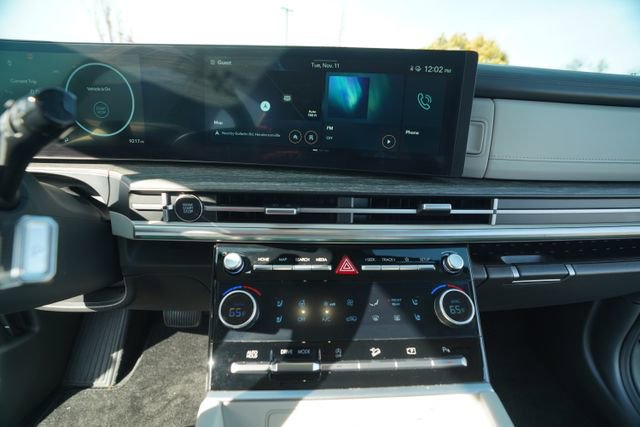 Used 2025 Hyundai Santa Fe Limited image 30