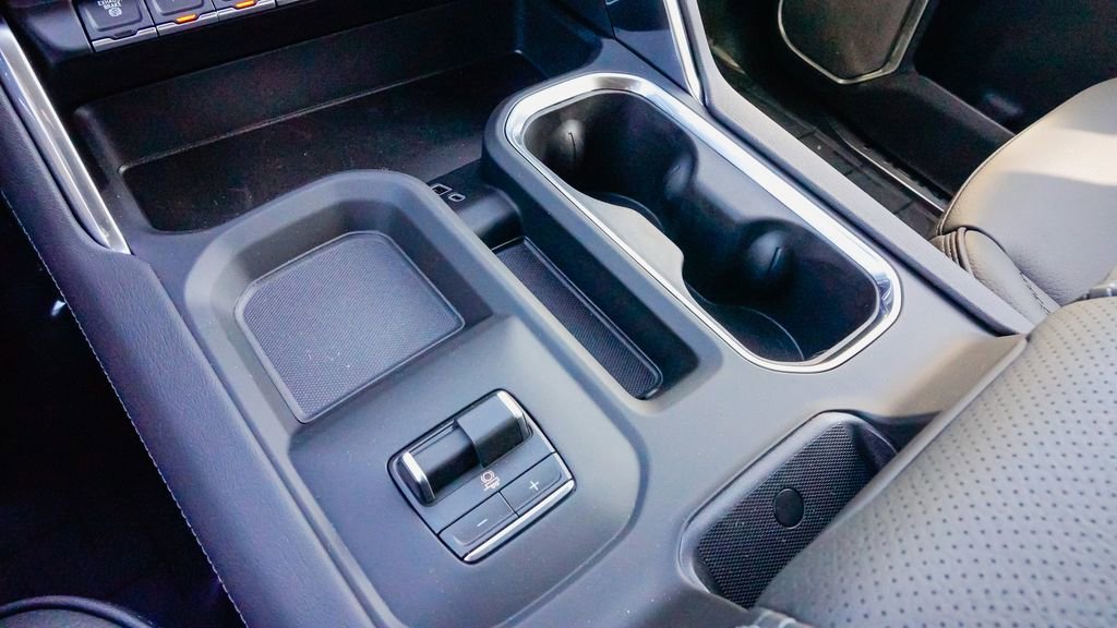 New 2026 GMC Sierra 3500 Denali w/ Denali Reserve Package image 18