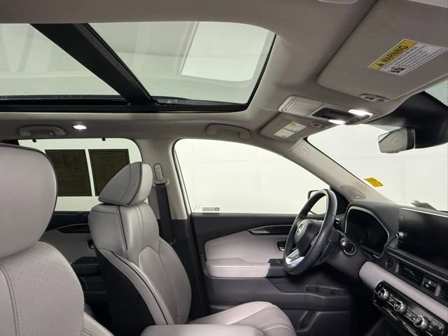 Used 2024 Honda Pilot Elite image 57