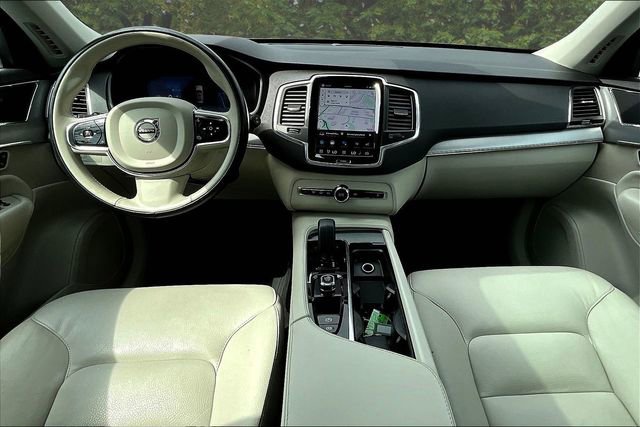 Used 2023 Volvo XC90 B5 Core w/ Climate Package AWD/4WD image 7