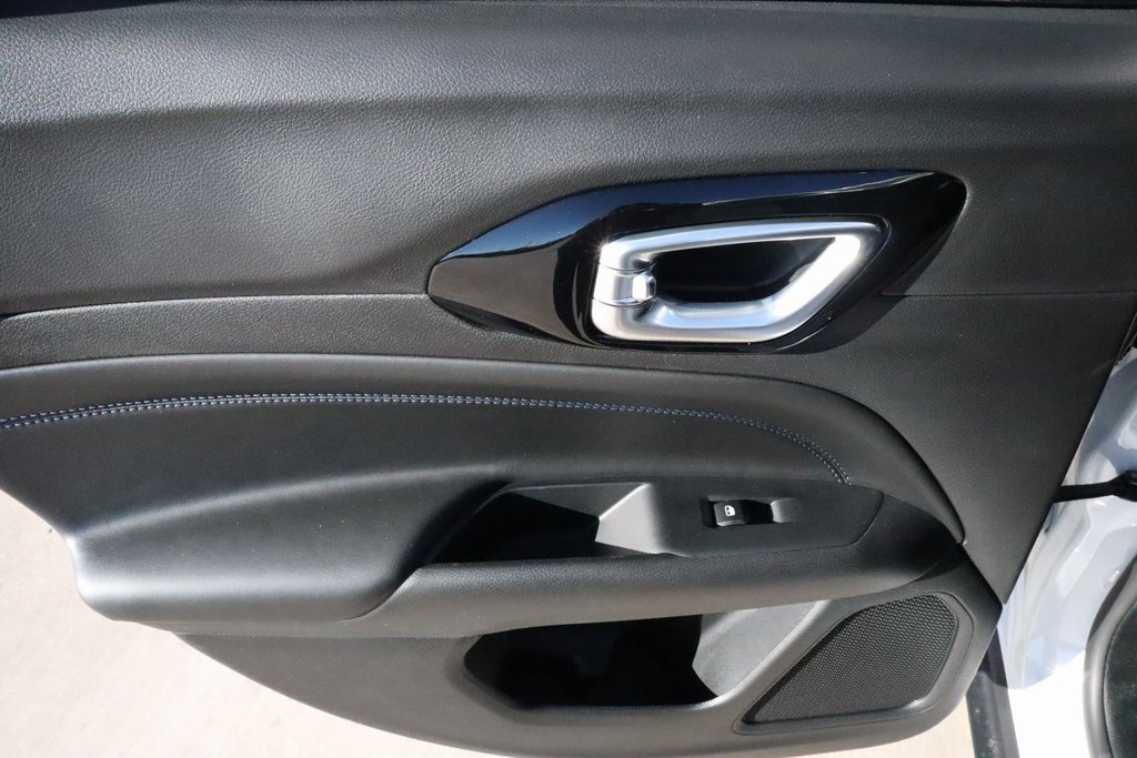 New 2026 Jeep Compass Latitude image 17