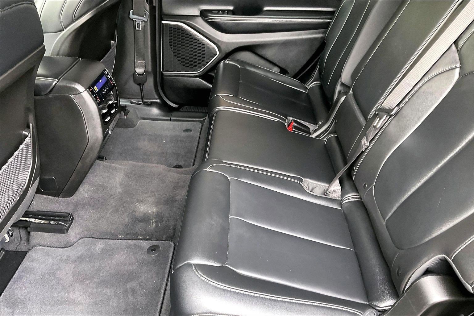 Used 2021 Jeep Grand Cherokee L Limited image 18