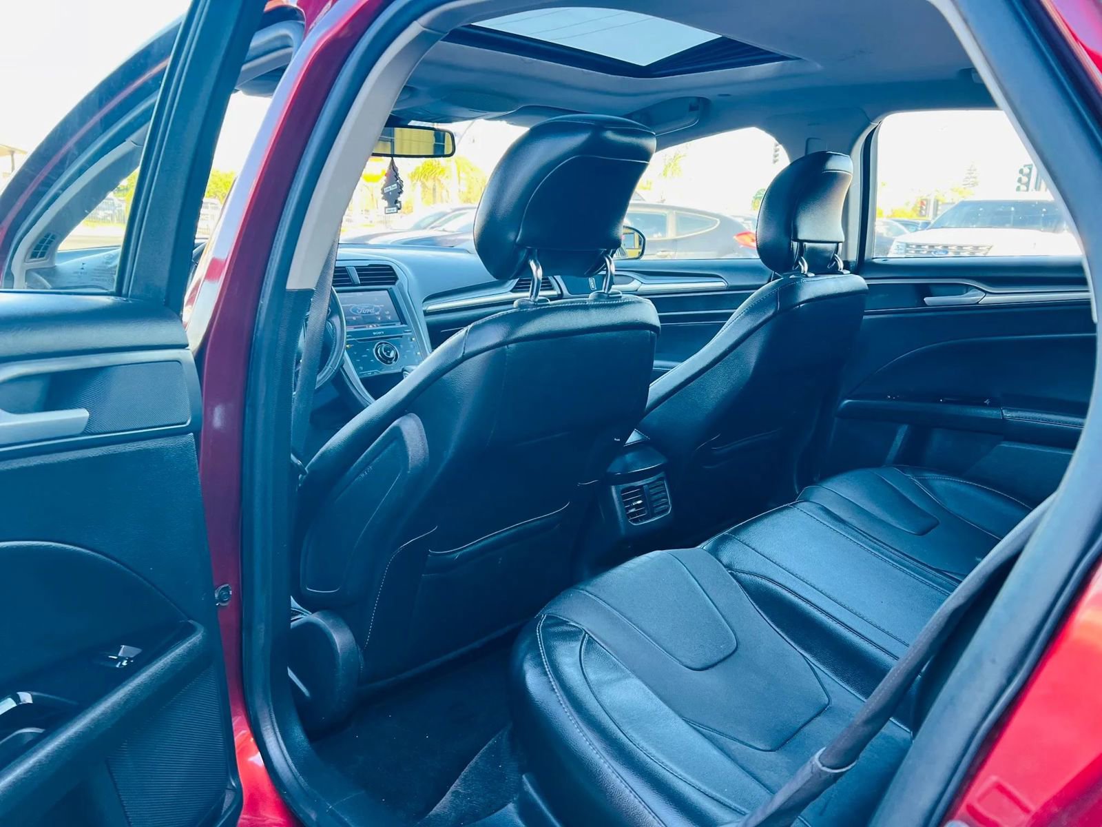 Used 2014 Ford Fusion Energi Titanium w/ Driver Assist Package image 11