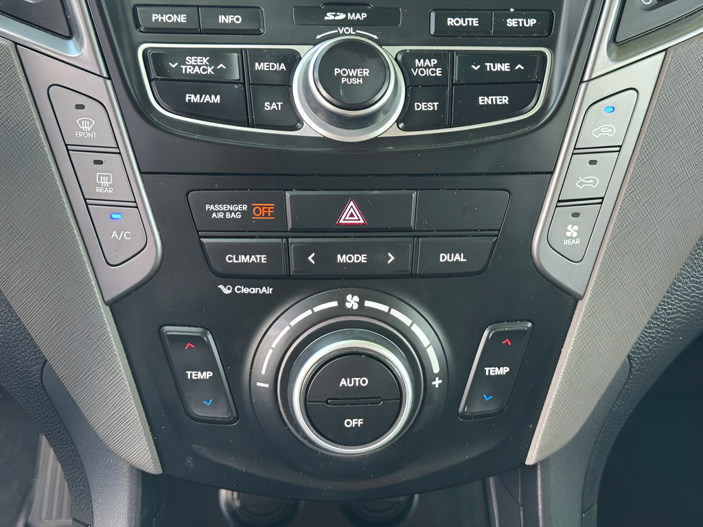 Used 2016 Hyundai Santa Fe Limited w/ Option Group 04 AWD/4WD image 31