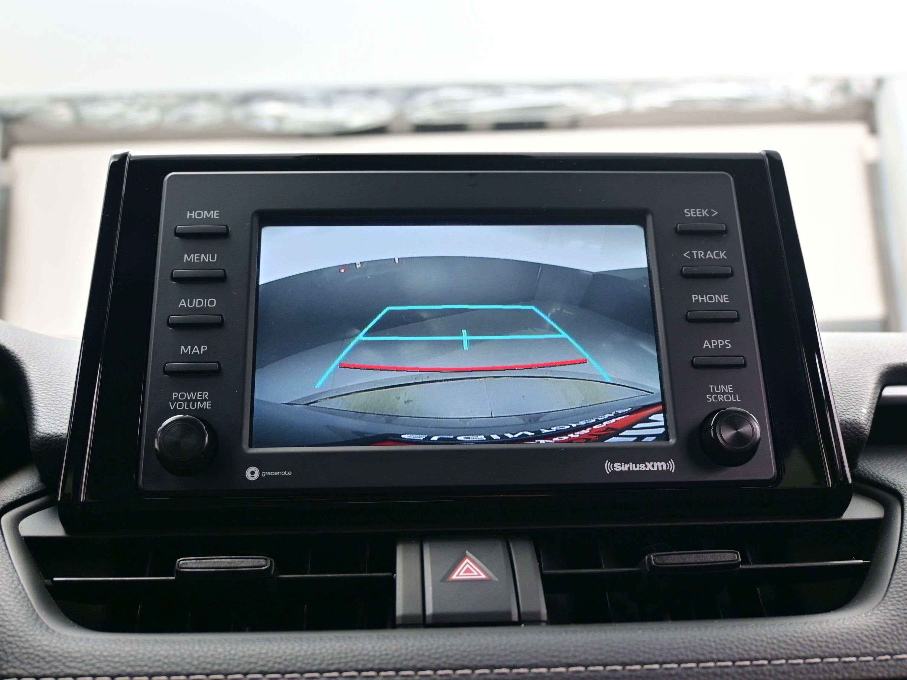 Used 2022 Toyota RAV4 LE AWD/4WD image 17