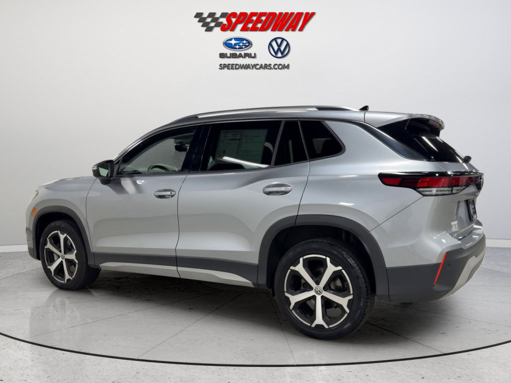 Certified 2025 Volkswagen Tiguan SE AWD/4WD image 9