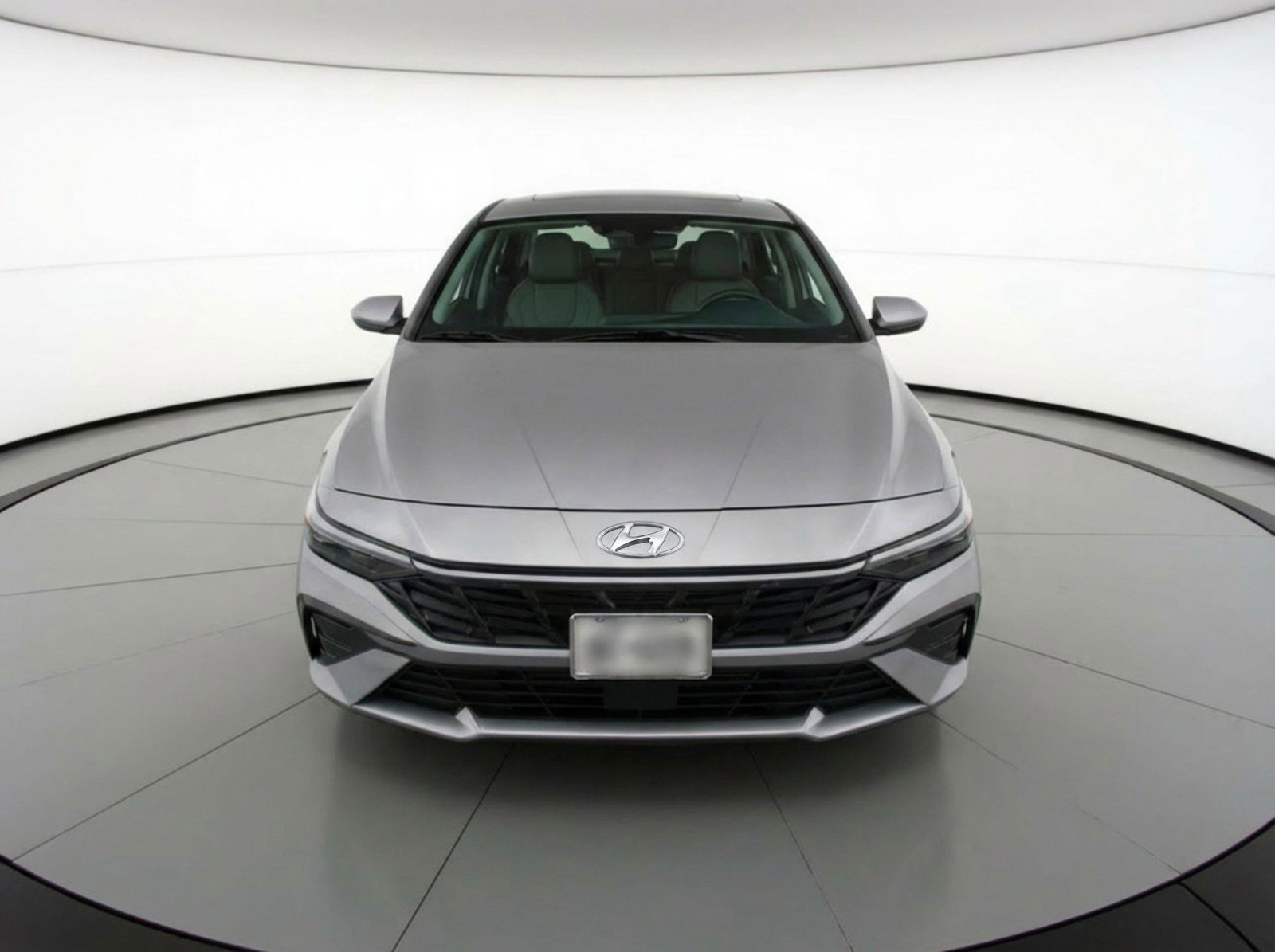Used 2025 Hyundai Elantra Limited image 2