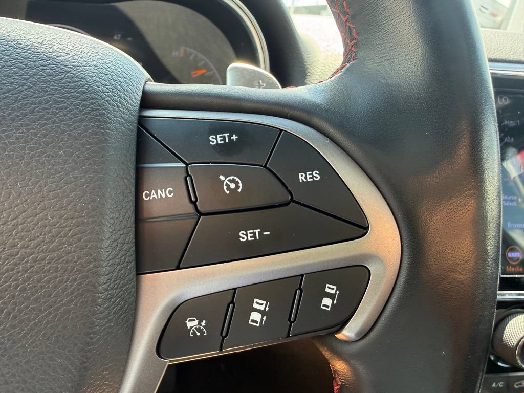 Used 2021 Jeep Grand Cherokee Trailhawk w/ Trailhawk Luxury Group AWD/4WD image 17