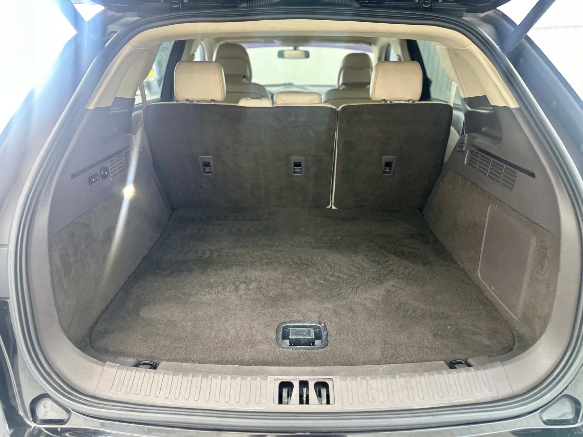 Used 2016 Lincoln MKX Select w/ Select Plus Package FWD image 10