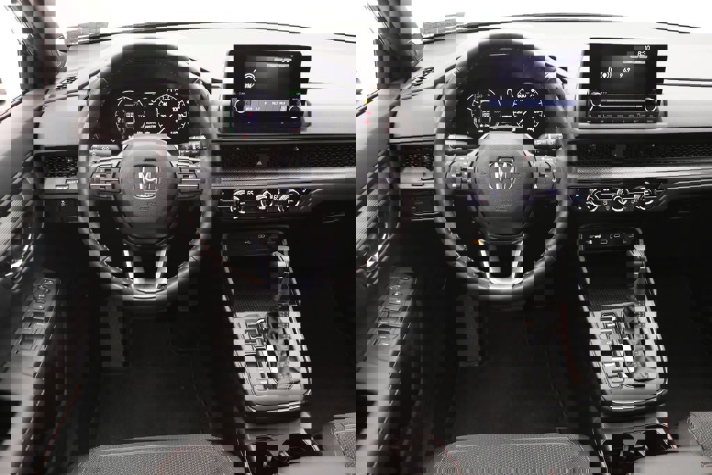 Used 2025 Honda CR-V Sport image 12