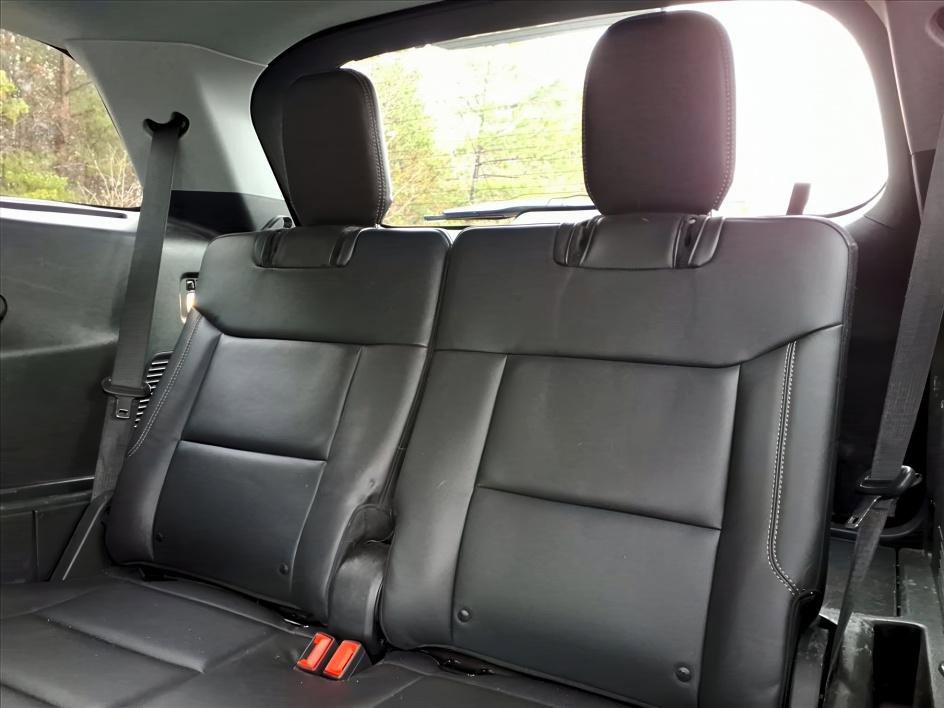 Used 2022 Ford Explorer XLT w/ Equipment Group 202A image 13