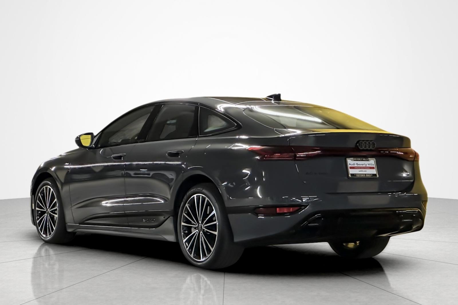 New 2027 Audi A6 e-tron Premium Plus AWD/4WD image 4