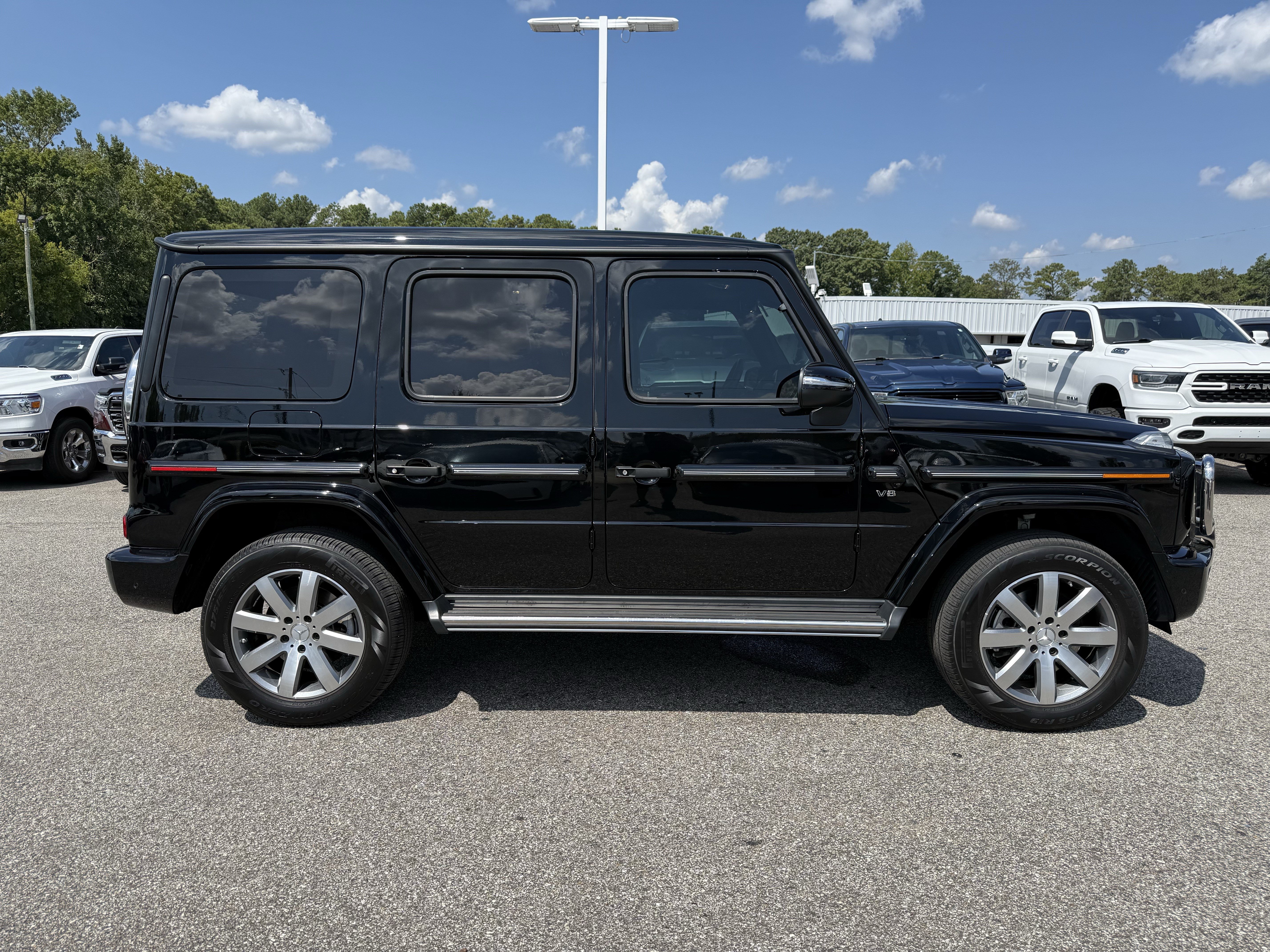 Used 2024 Mercedes-Benz G 550 image 11
