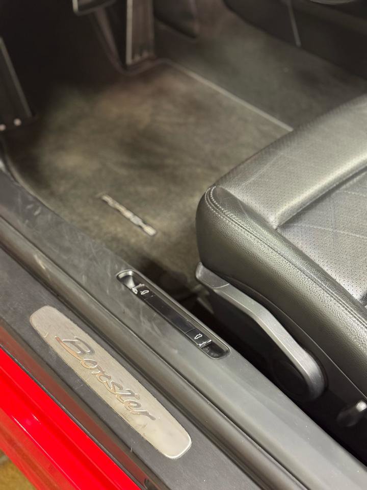 Used 2013 Porsche Boxster image 17