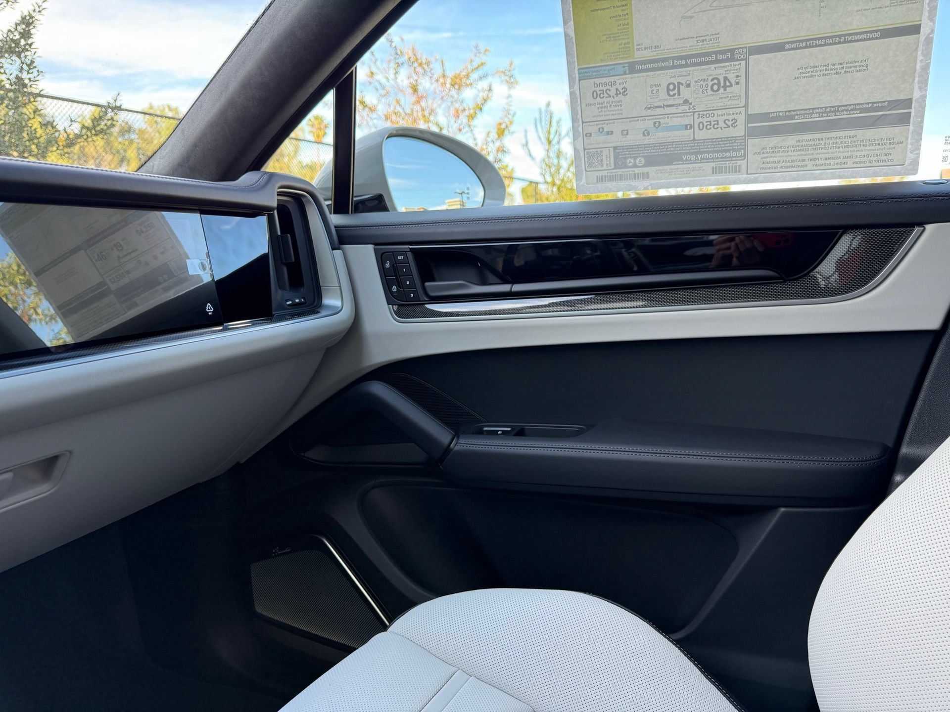 New 2026 Porsche Cayenne Turbo AWD/4WD image 24