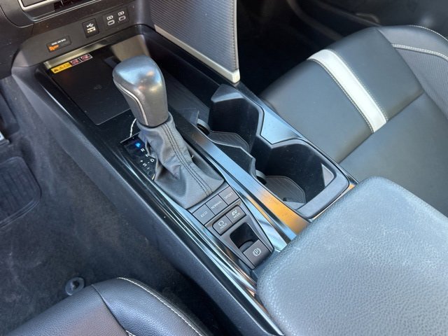 Used 2025 Toyota Camry SE image 22