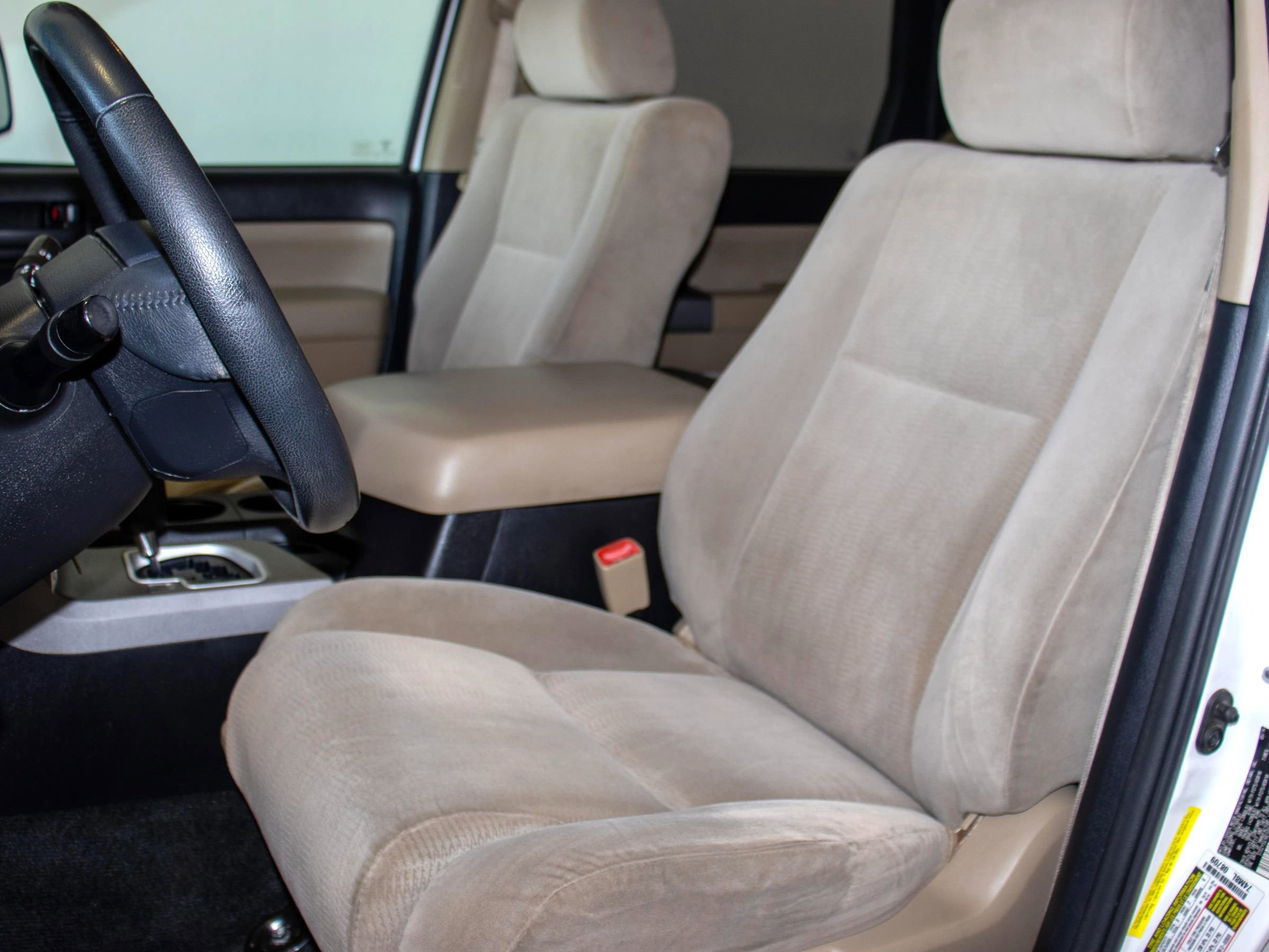 Used 2014 Toyota Sequoia SR5 RWD image 12