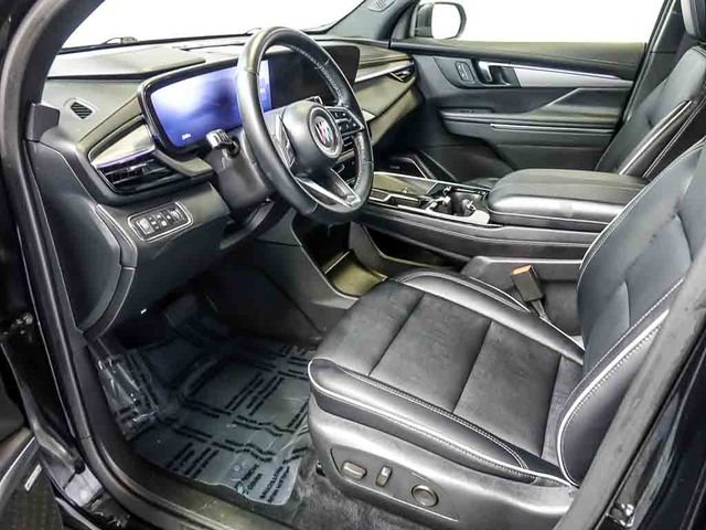 Used 2025 Buick Enclave Preferred AWD/4WD image 13