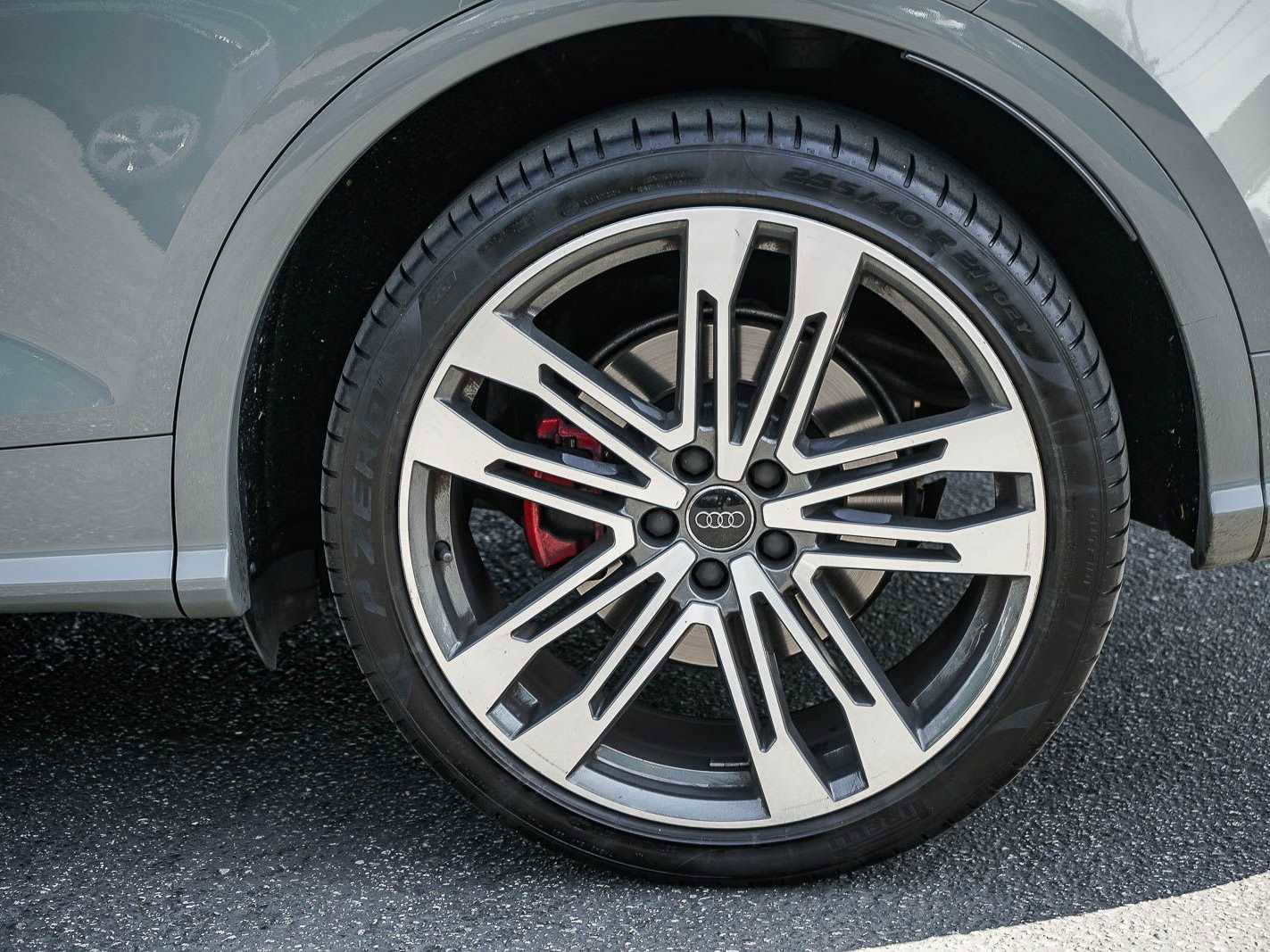 Used 2019 Audi SQ5 Premium Plus w/ Premium Plus Package image 10