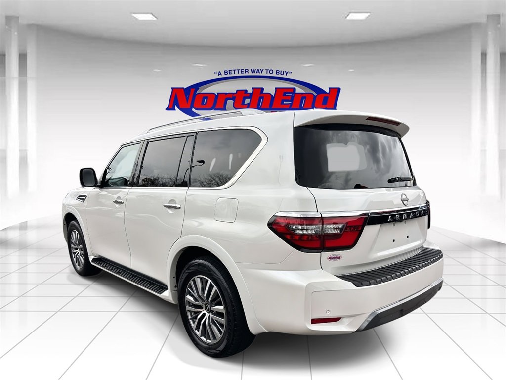 Used 2024 Nissan Armada SL w/ Captain's Chairs Package image 5