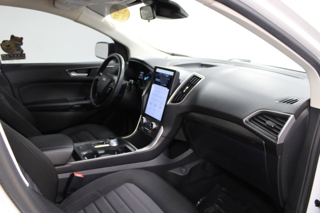 Used 2022 Ford Edge SE w/ Black Appearance Package image 26