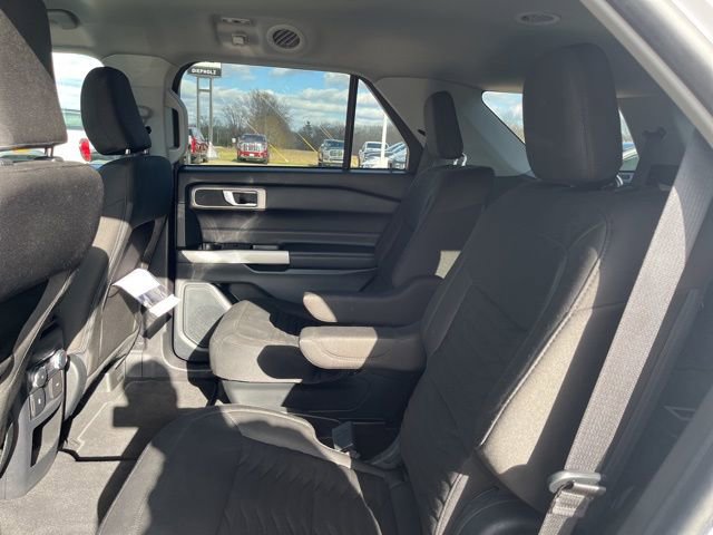 Used 2021 Ford Explorer XLT w/ Class III Trailer Tow Package AWD/4WD image 14