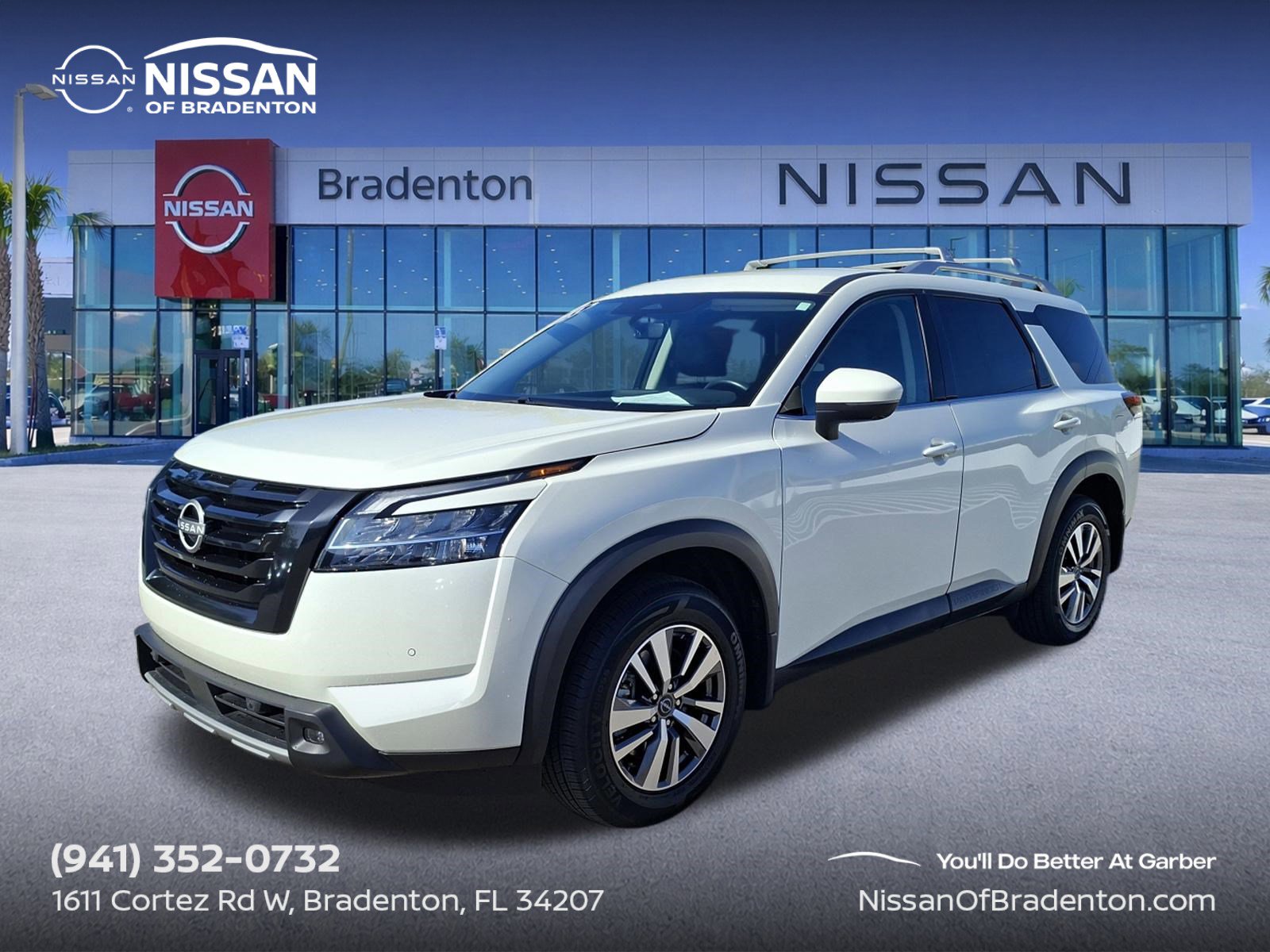 Certified 2023 Nissan Pathfinder SL w/ Lighting Package (N92)