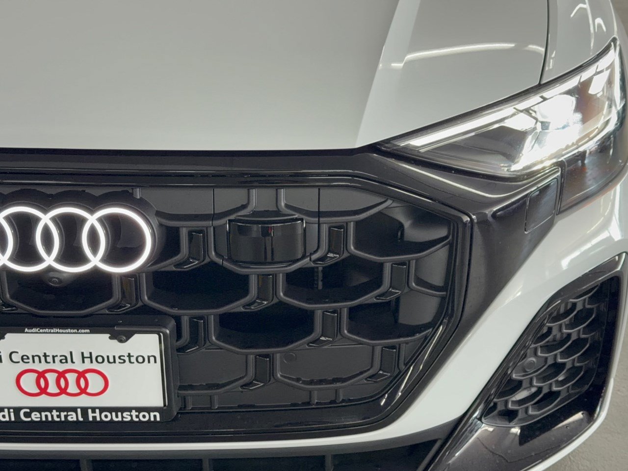 New 2027 Audi Q8 Premium Plus AWD/4WD image 12